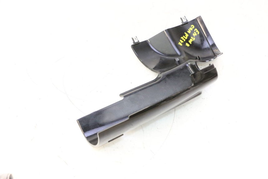 photo de CARENADO FRONTAL INTERIOR DERECHA HARLEY DAVIDSON ROAD GLIDE FLTRXSE 1920 (2018 - 2022) - Primer plano técnico