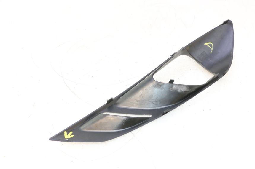 photo de CARENADO FRONTAL INTERIOR DERECHA CAN-AM SPYDER RS 1000 (2008 - 2012) - Otra perspectiva