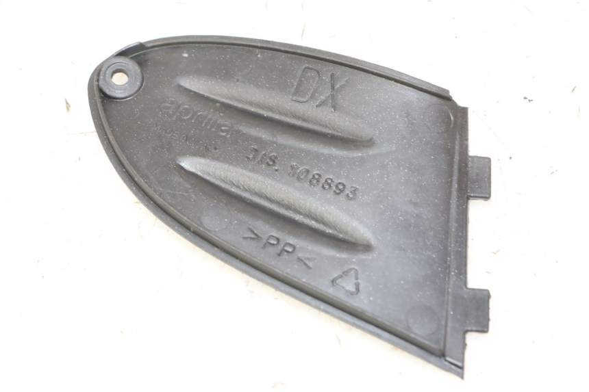 photo de CARENADO FRONTAL INTERIOR DERECHA APRILIA SR R 2T LC 50 (2018 - 2021) - Zoom estado de uso