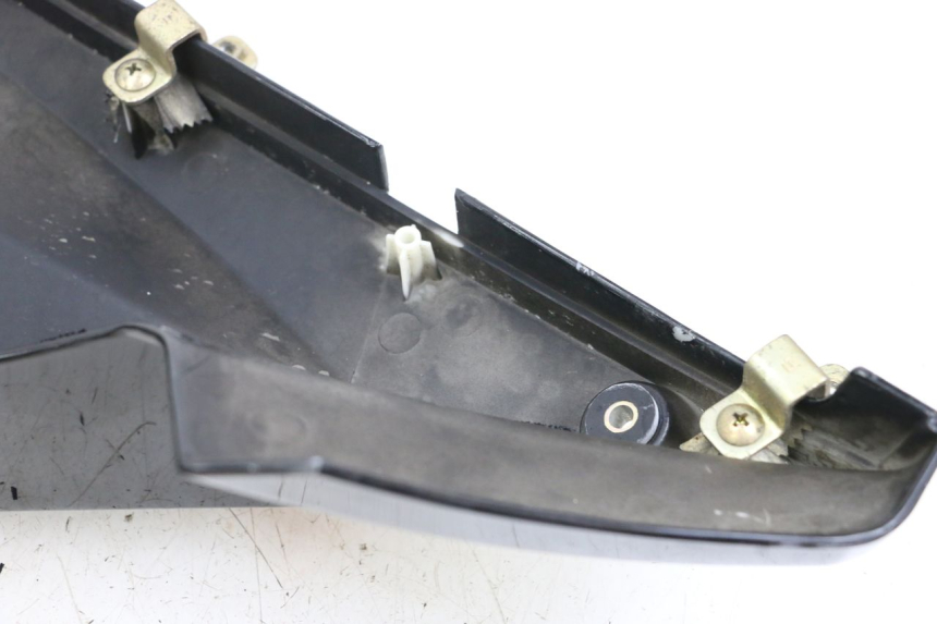 photo de CARENADO FRONTAL INTERIOR IZQUIERDA HYOSUNG GTR 125 (2006 - 2008) - Otra perspectiva