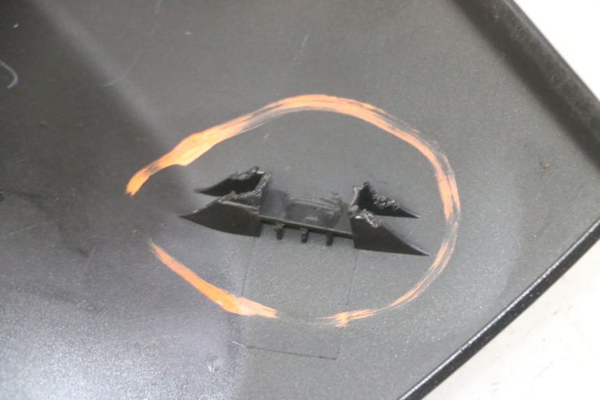 photo de CARENADO FRONTAL INTERIOR IZQUIERDA HONDA NTV DEAUVILLE ABS 700 (2007 - 2016) - Vista general del producto