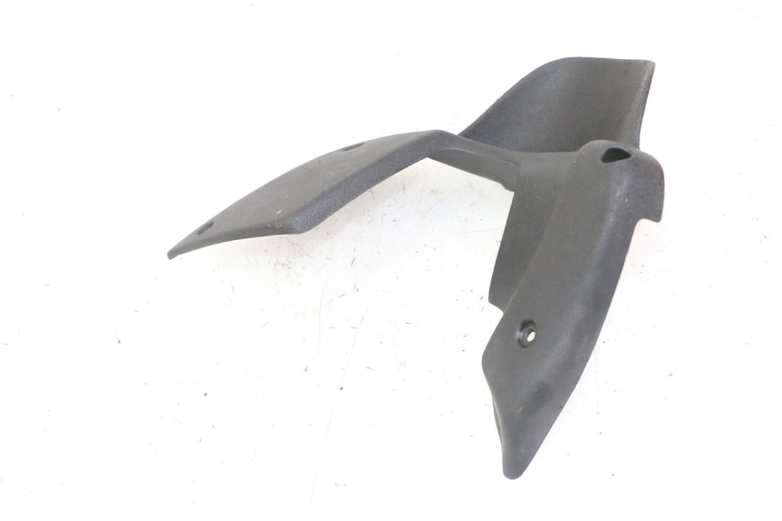 photo de CARENADO FRONTAL INTERIOR IZQUIERDA APRILIA SCARABEO GT TOURING 125 (1999 - 2005) - Primer plano técnico