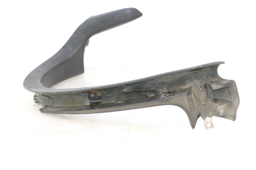 photo de CARENADO FRONTAL INTERIOR BMW C1 125 (2000 - 2003) - Enfoque en la estructura