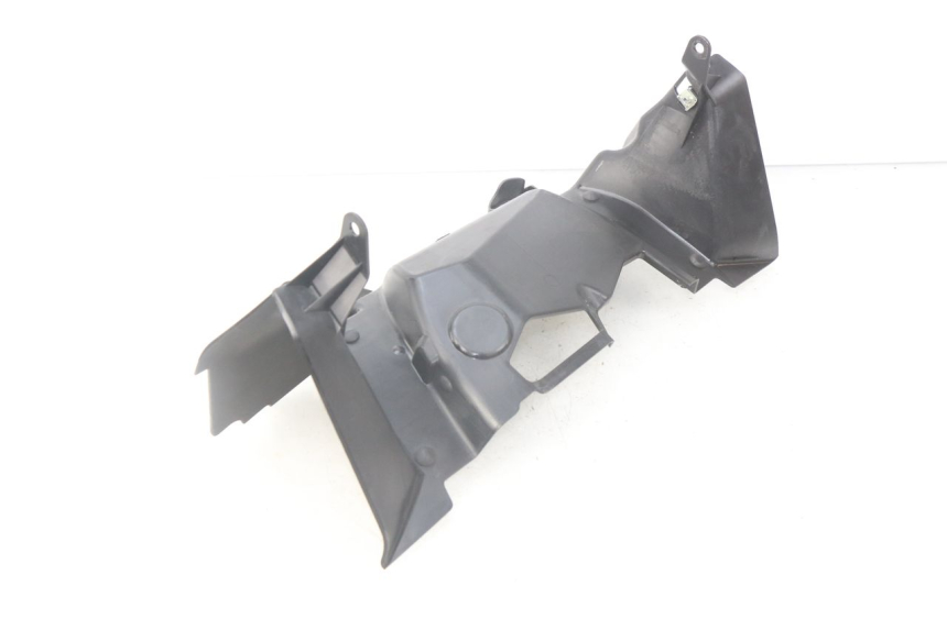 photo de CARENADO FRONTAL INTERIOR BMW F GS K81 850 (2018 - 2023) - Detalles de los puntos de fijación