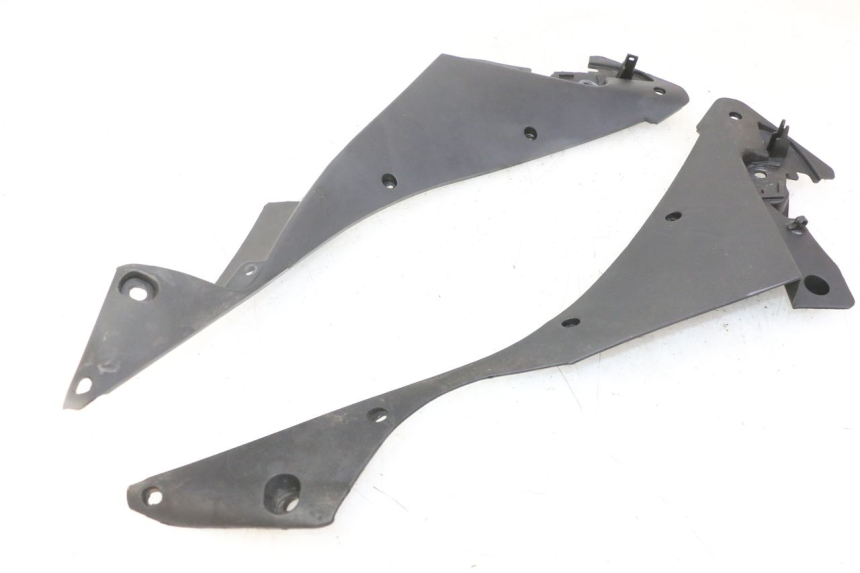 photo de CARENADO FRONTAL INTERIOR STAHO FH 50 (2018 - 2019) - Vista principal