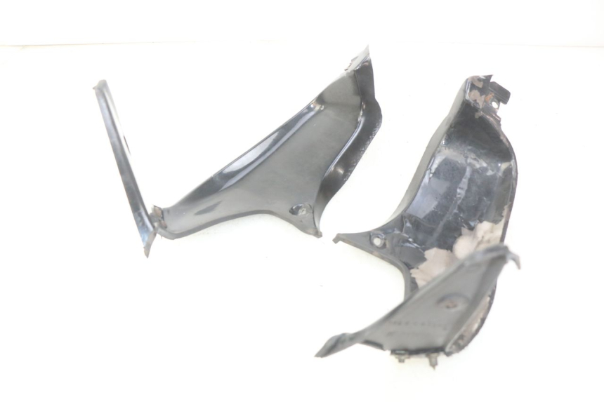 photo de INTERIOR DE LA CABEZA DE HORQUILLA SUZUKI GSX-F GSX  F 1100 (1988 - 1994) - Detalles de los puntos de fijación