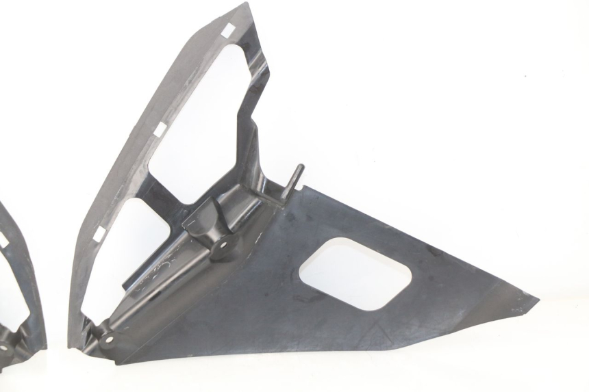 photo de CARENADO FRONTAL INTERIOR SUZUKI GSX-R GSXR K16 1000 (2012 - 2016) - Vista general del producto