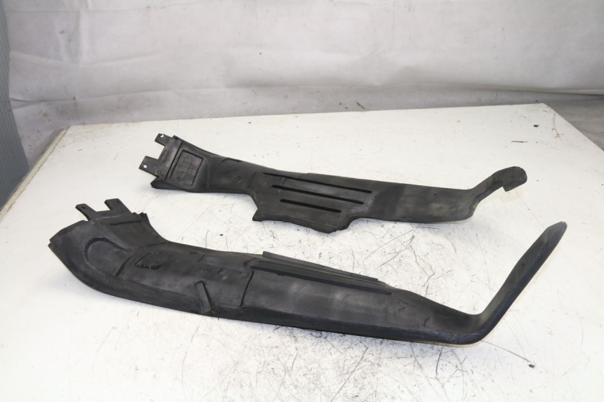 photo de CARENADO FRONTAL INTERIOR BMW K 75 RT ABS 750 (1989 - 1997) - Detalle de la pieza