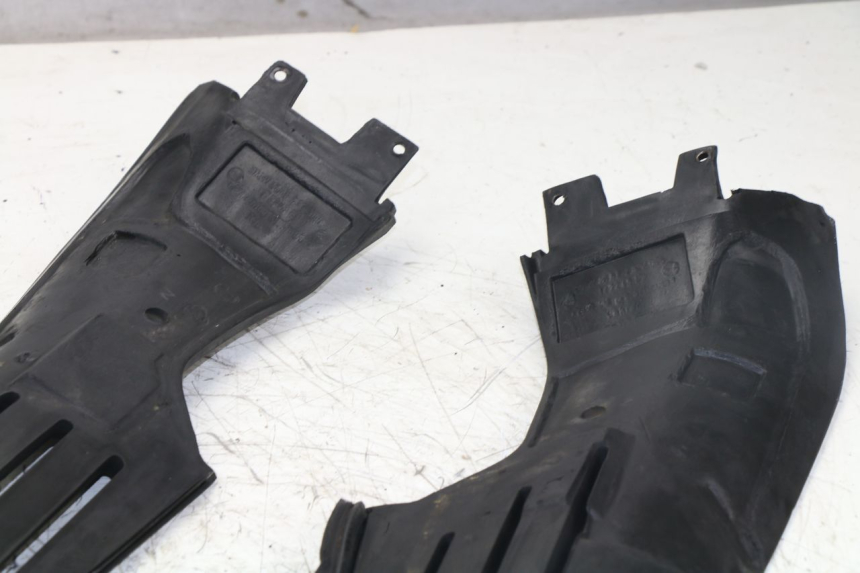 photo de CARENADO FRONTAL INTERIOR BMW K 75 RT ABS 750 (1989 - 1997) - Otra perspectiva