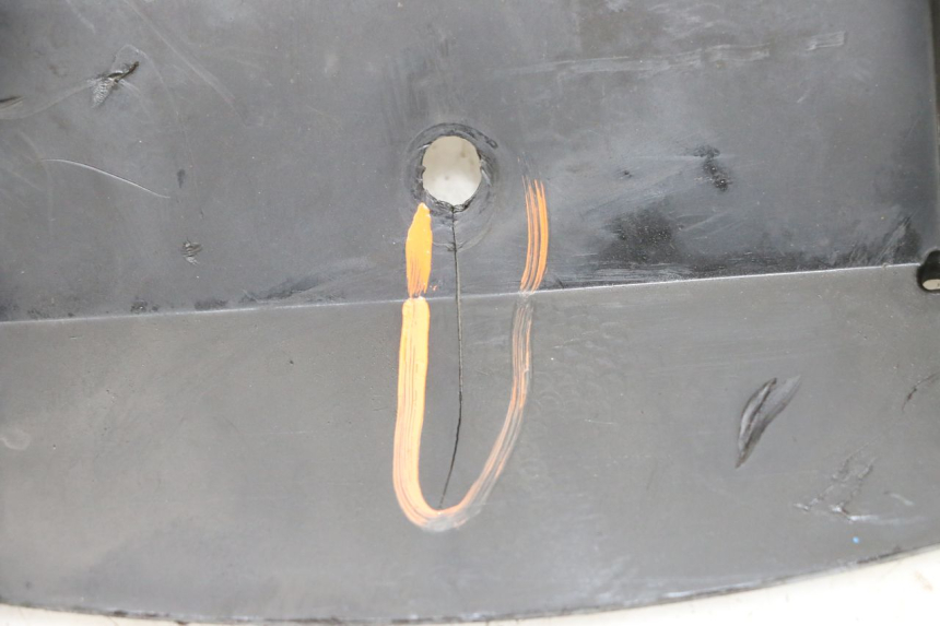 photo de INTERIOR DE LA CABEZA DE HORQUILLA KAWASAKI ZR7 ZR-7 S 750 (1999 - 2004) - Detalles de los puntos de fijación