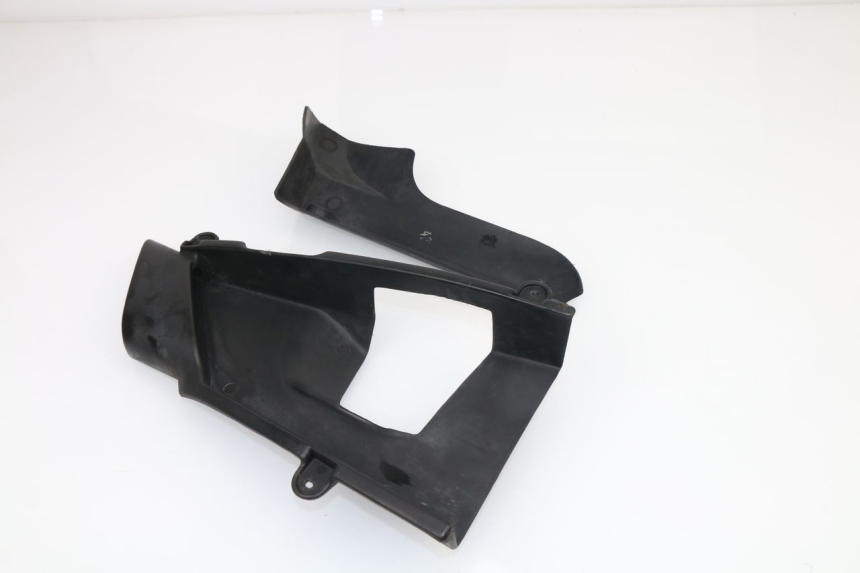 photo de CARENADO FRONTAL INTERIOR DUCATI SS IE 900 (1998 - 2003) - Primer plano técnico