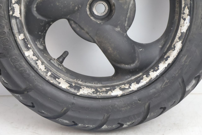 photo de LLANTA TRASERA Y NEUMÁTICO KYMCO AGILITY 4T 50 (2005 - 2018) - Zoom estado de uso