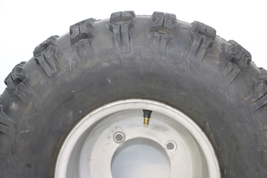 photo de LLANTA TRASERA Y NEUMÁTICO ANGELL ENFANT 1 - Primer plano de alta resolución