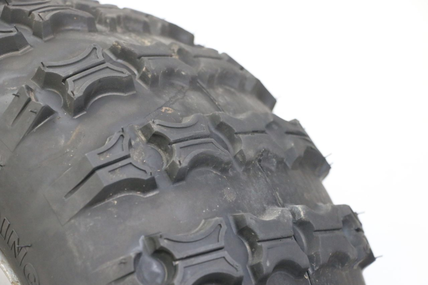 photo de LLANTA TRASERA Y NEUMÁTICO ANGELL ENFANT 1 - Primer plano técnico