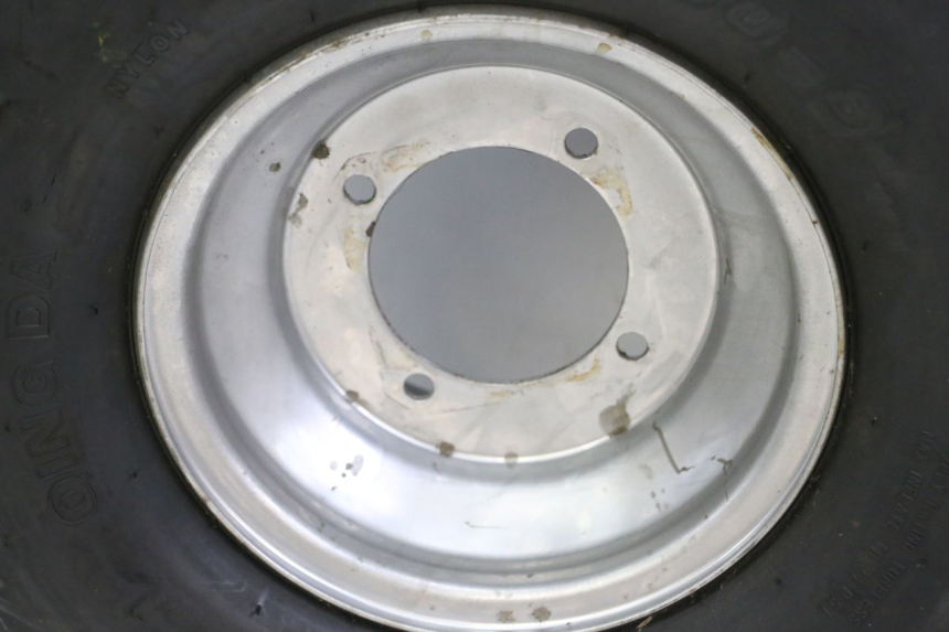 photo de LLANTA TRASERA Y NEUMÁTICO ANGELL ENFANT 1 - Detalles de los puntos de fijación