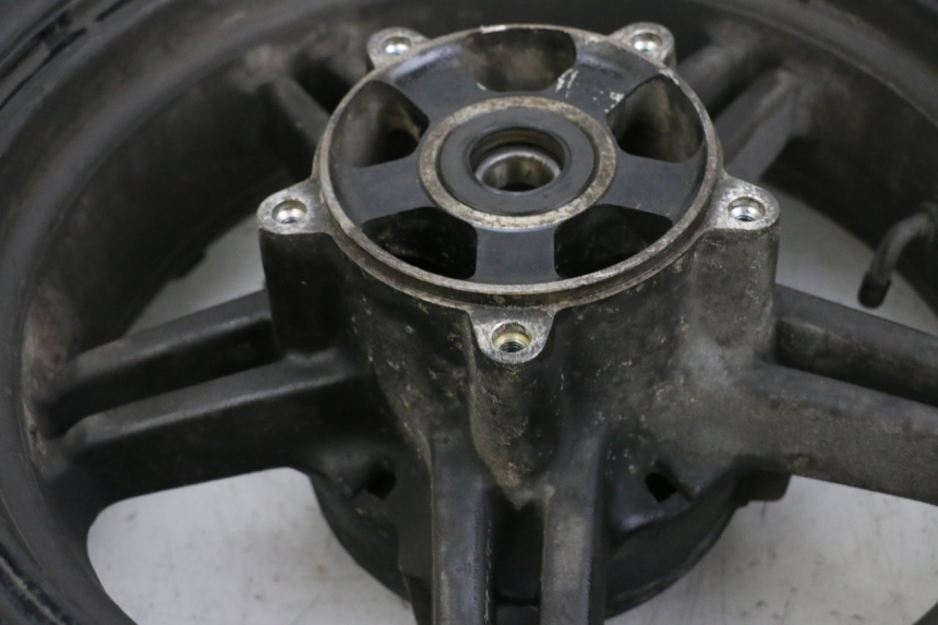 photo de RINCON Y NEUMÁTICO TRASERO SUZUKI BURGMAN 650 (2013 - 2020) - Otra perspectiva