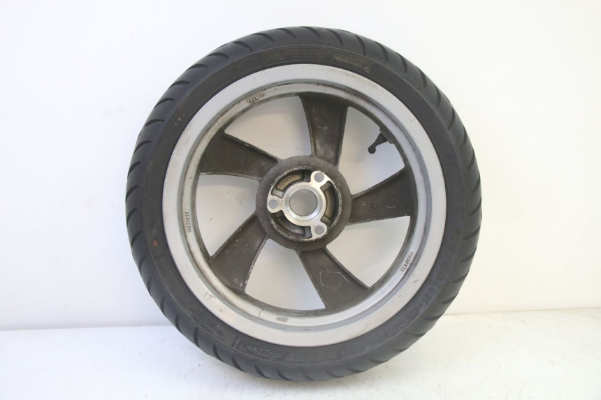 photo de LLANTA TRASERA Y NEUMÁTICO PEUGEOT CITYSTAR 50 (2013 - 2017) - Detalle de la pieza
