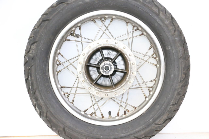 photo de LLANTA TRASERA Y NEUMÁTICO APRILIA CLASSIC 125 (1995 - 2001) - Inspección visual detallada