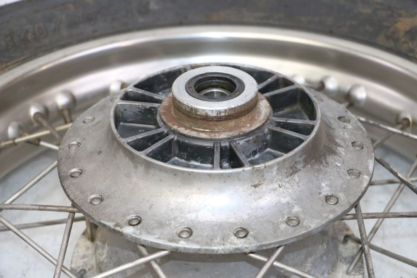 photo de LLANTA TRASERA Y NEUMÁTICO APRILIA CLASSIC 125 (1995 - 2001) - Vista general del producto