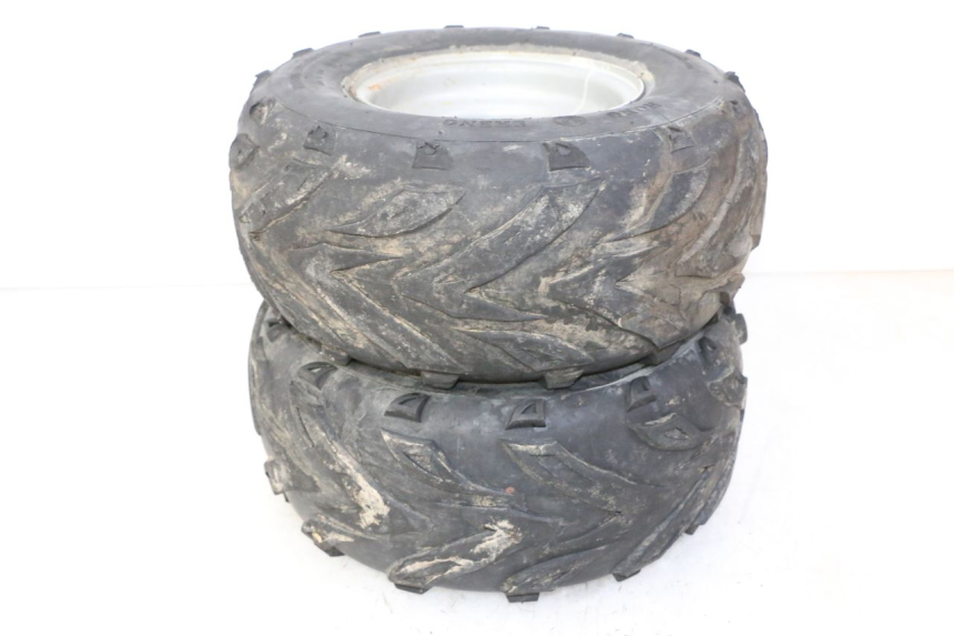 photo de LLANTA TRASERA Y NEUMÁTICO SPEEDY DELUXE 125 - Detalle de la pieza