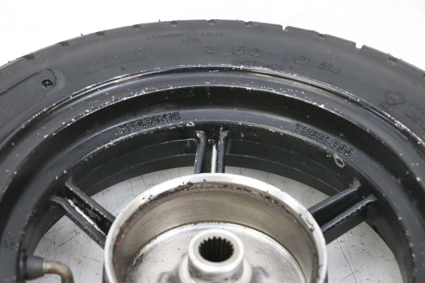 photo de LLANTA TRASERA Y NEUMÁTICO LONGJIA DIGITA 4T 50 (2019 - 2022) - Vista general del producto