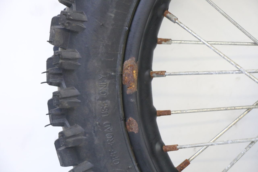 photo de RINCON Y NEUMÁTICO TRASERO ORION DIRT BIKE 125 - Vista general del producto