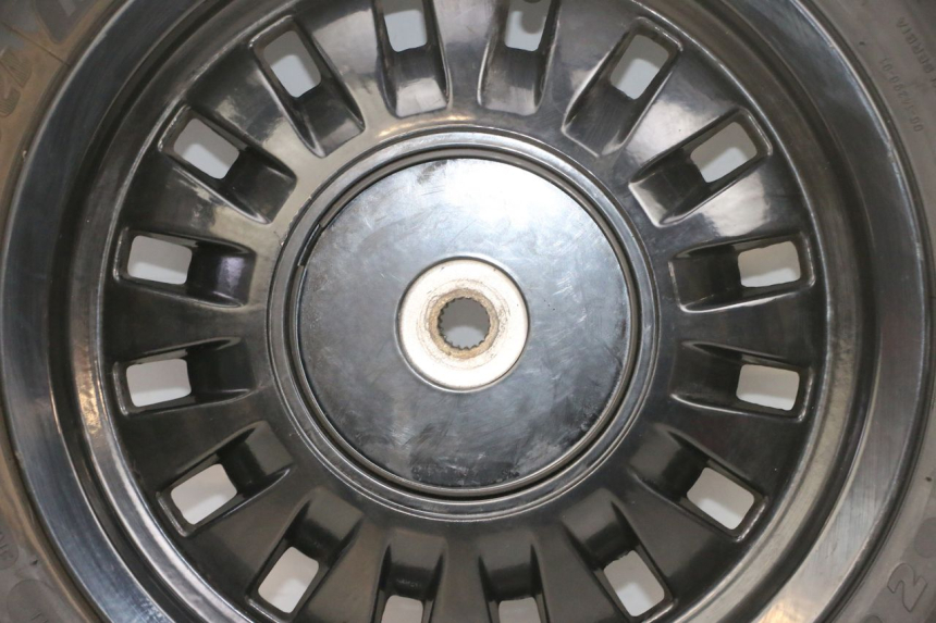 photo de LLANTA TRASERA Y NEUMÁTICO PEUGEOT DJANGO 4T 50 (2014 - 2019) - Enfoque en la estructura