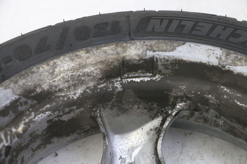 photo de LLANTA TRASERA Y NEUMÁTICO PEUGEOT ELYSTAR 125 (2002 - 2007) - Marcados y referencias originales