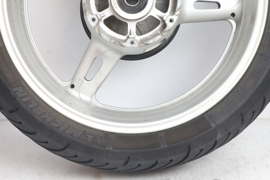 photo de LLANTA TRASERA Y NEUMÁTICO YAMAHA FJR 1300 (2001 - 2005) - Estado de la superficie y material