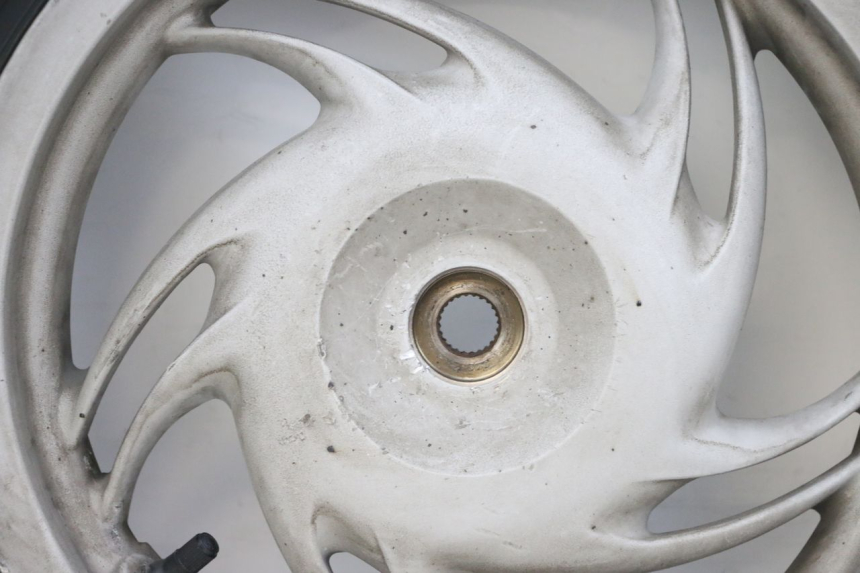 photo de LLANTA TRASERA Y NEUMÁTICO PIAGGIO FLY 4T 50 (2013 - 2017) - Foto de producto adicional