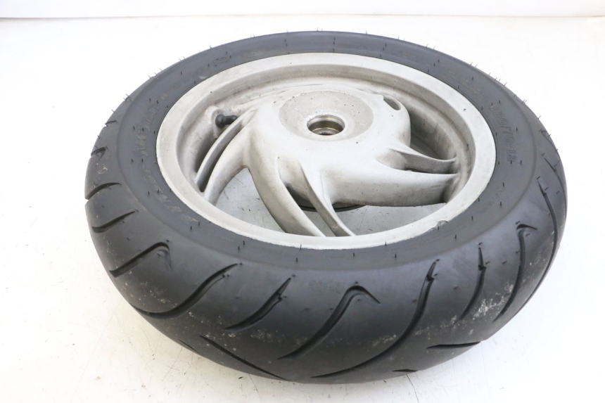 photo de LLANTA TRASERA Y NEUMÁTICO PIAGGIO FLY 4T 50 (2013 - 2017) - Estado de la superficie y material