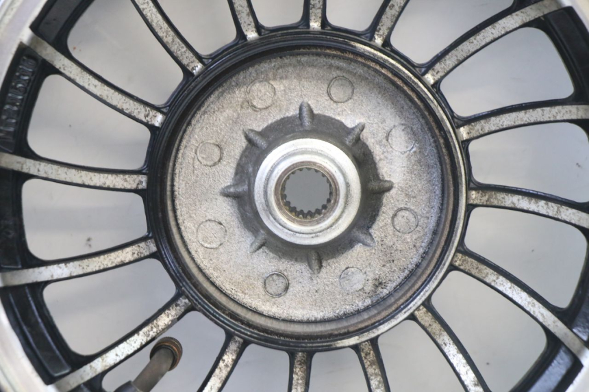 photo de RINDE TRASERA Y NEUMÁTICO VENESI FLY RETRO 4T 50 (2020 - 2025) - Otra vista del artículo