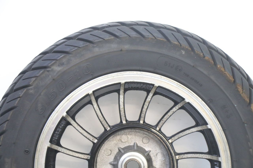 photo de RINDE TRASERA Y NEUMÁTICO VENESI FLY RETRO 4T 50 (2020 - 2025) - Recambio usado revisado