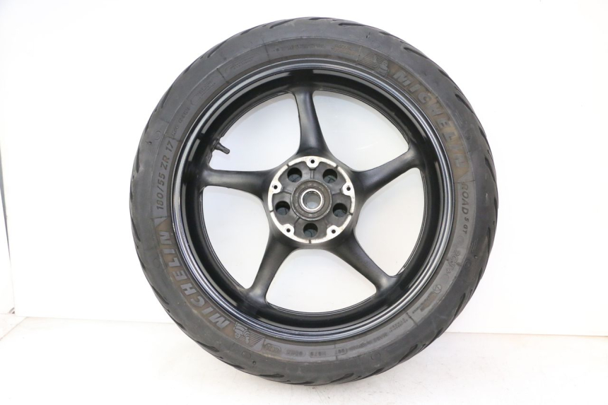 photo de LLANTA TRASERA Y NEUMÁTICO YAMAHA FZ6 FAZER S2 600 (2007 - 2011) - Inspección visual detallada