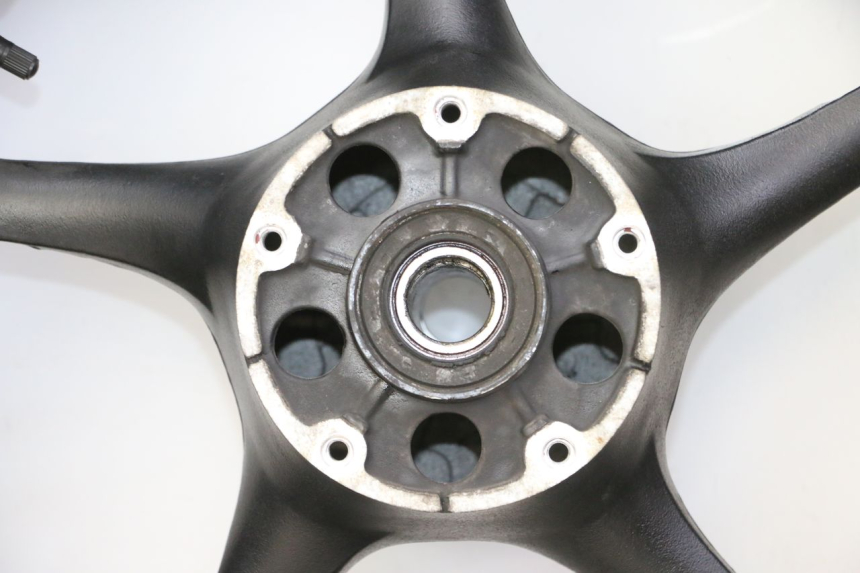 photo de LLANTA TRASERA Y NEUMÁTICO YAMAHA FZ6 FAZER S2 600 (2007 - 2011) - Zoom calidad de ocasión