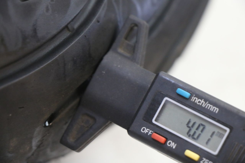 photo de LLANTA TRASERA Y NEUMÁTICO SUZUKI GS GSE 500 (2001 - 2003) - Zoom calidad de ocasión