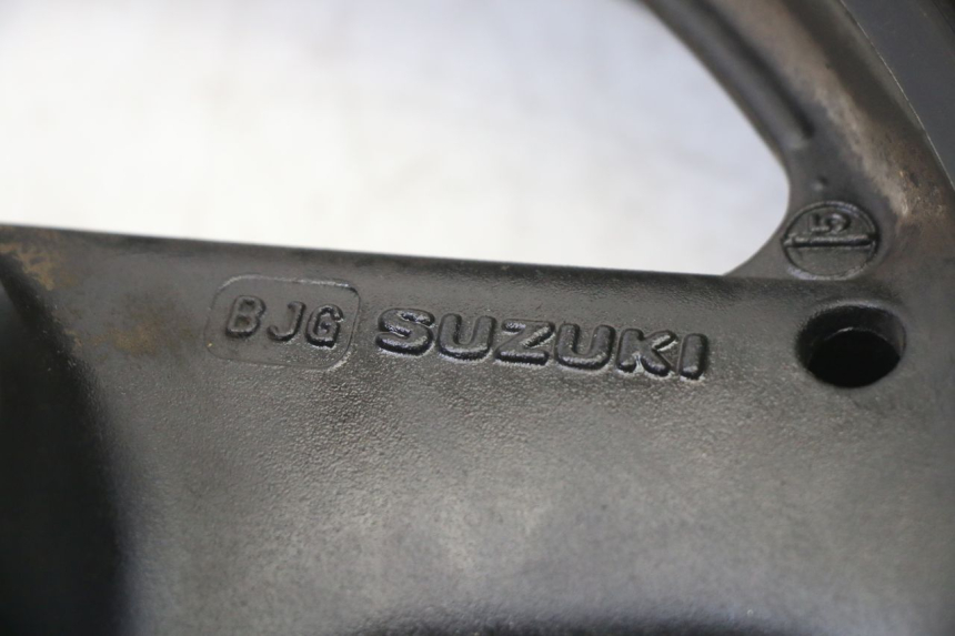 photo de LLANTA TRASERA Y NEUMÁTICO SUZUKI GS GSE 500 (2001 - 2003) - Perfil de la pieza de repuesto