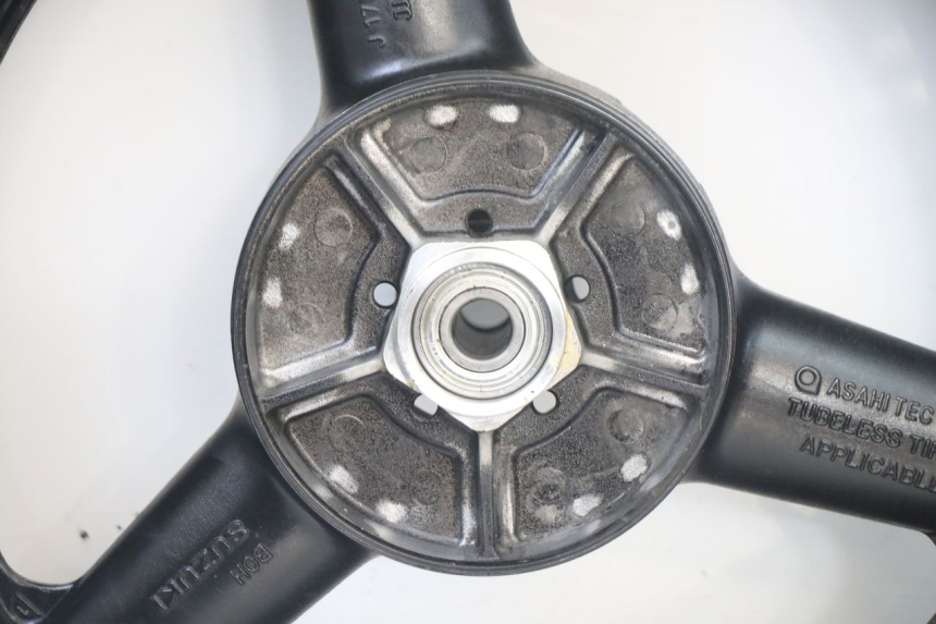 photo de LLANTA TRASERA Y NEUMÁTICO SUZUKI GSF S BANDIT 600 (2000 - 2004) - Otra vista del artículo