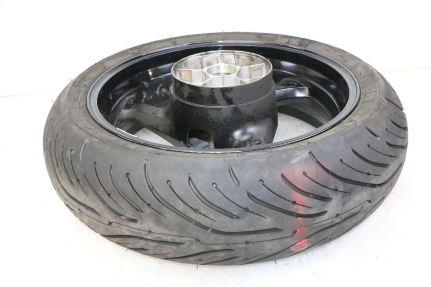 photo de LLANTA TRASERA Y NEUMÁTICO SUZUKI GSR 750 (2011 - 2017) - Zoom estado de uso