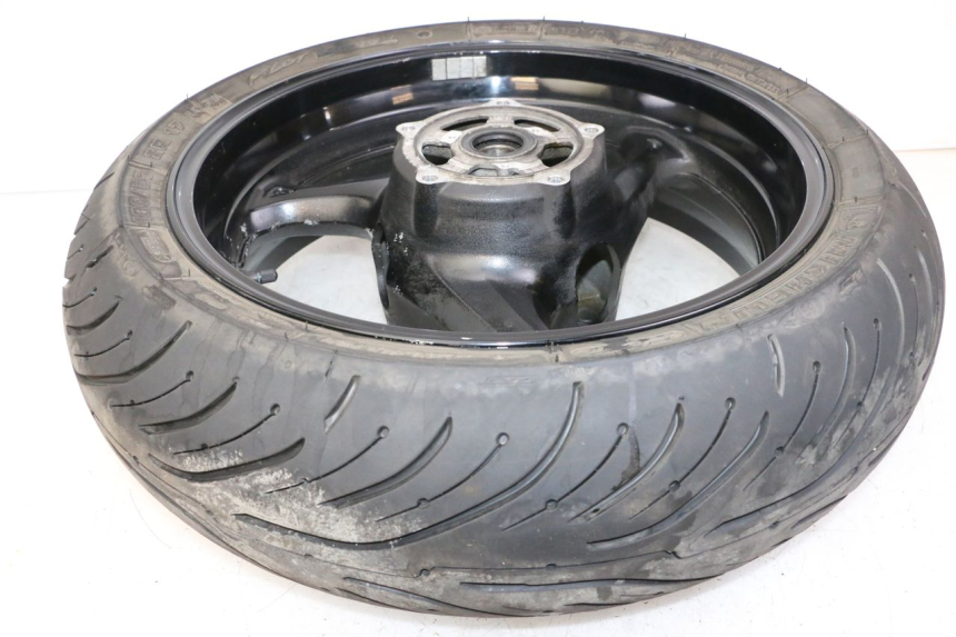 photo de LLANTA TRASERA Y NEUMÁTICO SUZUKI GSR 750 (2011 - 2017) - Marcados y referencias originales