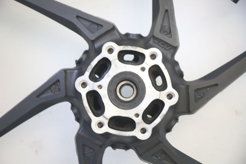 photo de LLANTA TRASERA Y NEUMÁTICO KIDEN KD125-G 125 (2018 - 2022) - Marcados y referencias originales