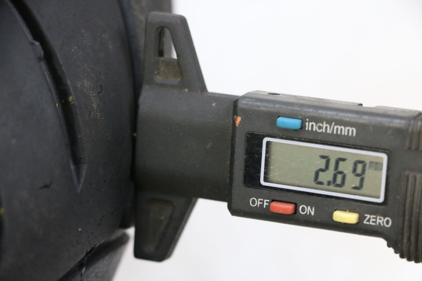 photo de LLANTA TRASERA Y NEUMÁTICO PEUGEOT KISBEE 4T 50 (2018 - 2022) - Zoom estado de uso