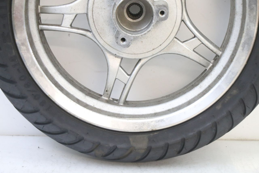 photo de LLANTA TRASERA Y NEUMÁTICO LONGJIA SHARPY 125 (2020 - 2024) - Otra perspectiva