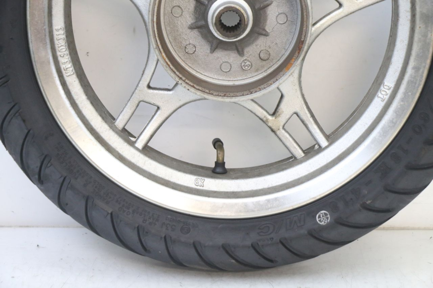 photo de LLANTA TRASERA Y NEUMÁTICO LONGJIA SHARPY 125 (2020 - 2024) - Recambio usado revisado