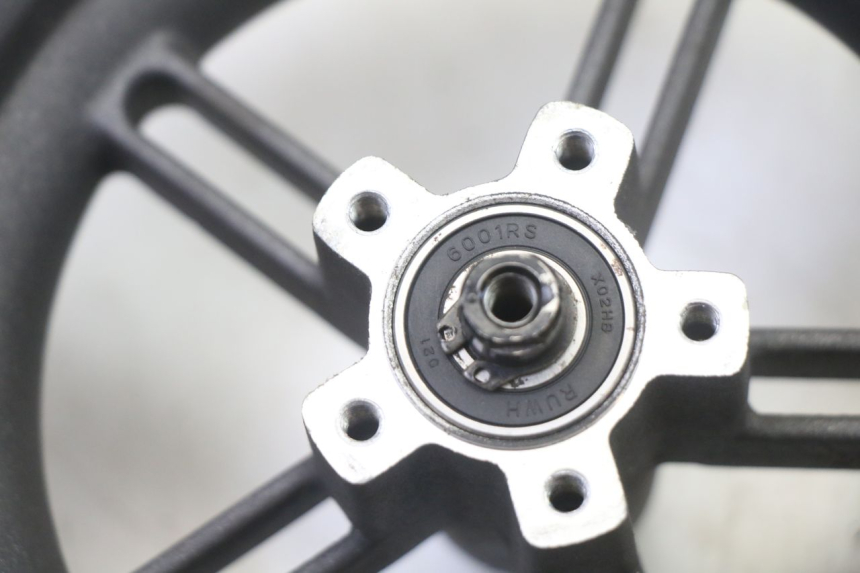 photo de LLANTA TRASERA Y NEUMÁTICO XIAOMI MI PRO 2 1 - Otra perspectiva