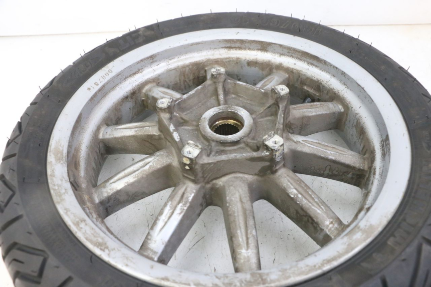 photo de LLANTA TRASERA Y NEUMÁTICO PIAGGIO MP3 LT 300 (2010 - 2016) - Otra perspectiva