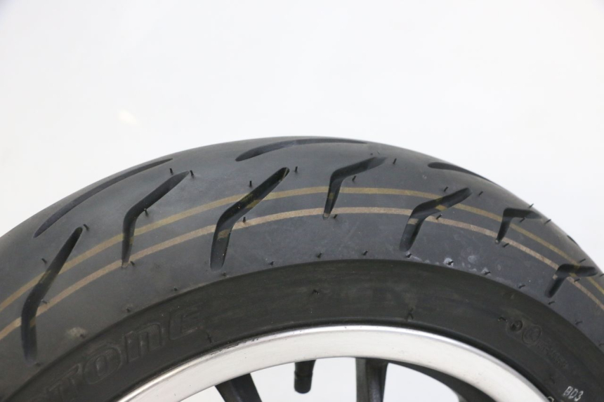 photo de LLANTA TRASERA Y NEUMÁTICO KYMCO LIKE 4T 50 (2019 - 2025) - Zoom estado de uso