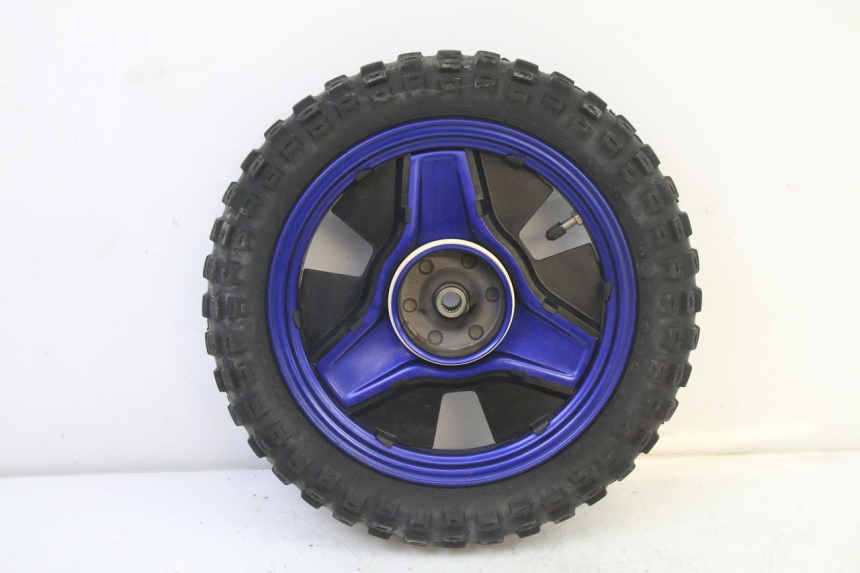 photo de LLANTA TRASERA Y NEUMÁTICO YAMAHA PW 50 (1984 - 2025) - Detalles de los puntos de fijación