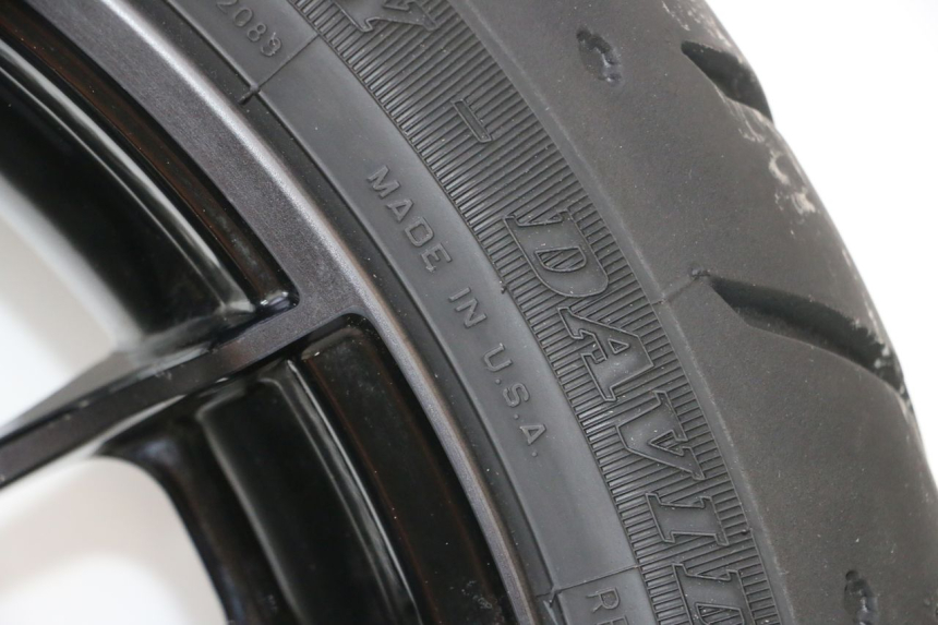 photo de LLANTA TRASERA Y NEUMÁTICO HARLEY DAVIDSON ROAD GLIDE FLTRXSE 1920 (2018 - 2022) - Detalle de la pieza