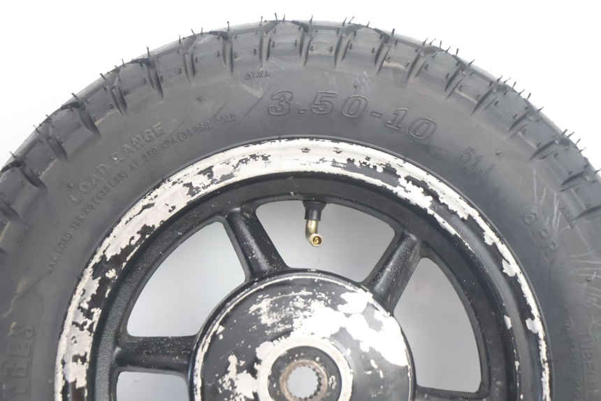 photo de LLANTA TRASERA Y NEUMÁTICO TNT MOTOR ROMA 10' 2T 50 (2011 - 2018) - Detalle de la pieza